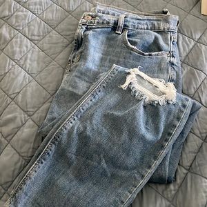 Old Navy Mid-rise Boyfriend Jeans